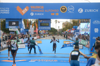 media maraton valencia 2025